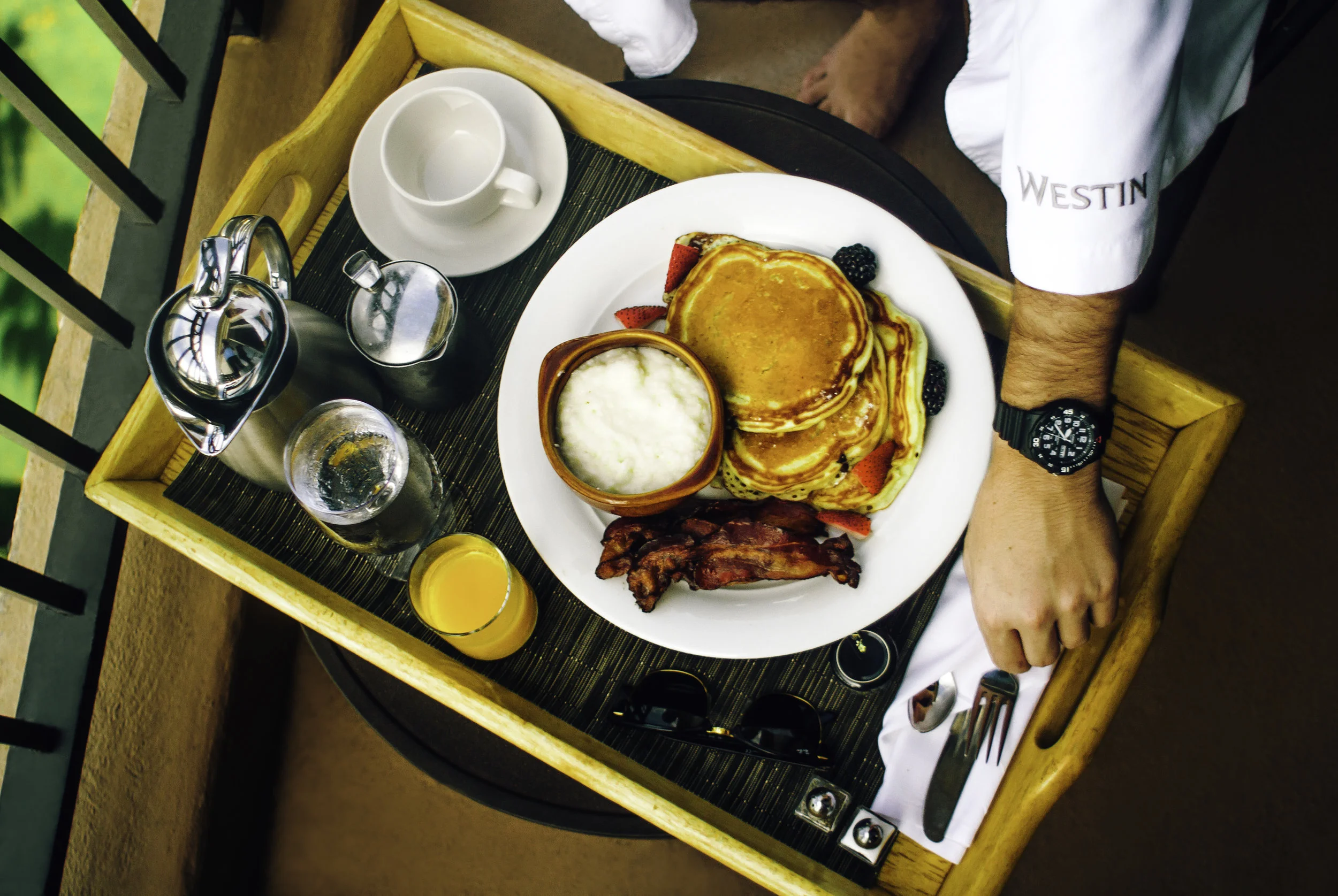ExtraTouchUp-BalconyBreakfast-website.jpg