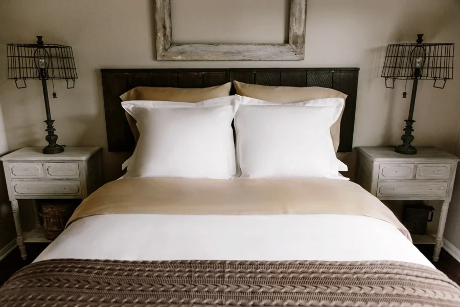 Boll & Branch Bedding // New Dune Color Sheet- Kandis Marino Photography©