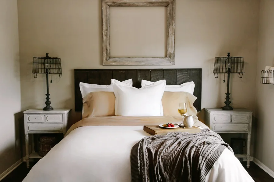 Boll & Branch Bedding // New Dune Color Sheet- Kandis Marino Photography©