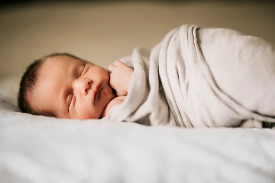 Baby Ezekiel Bekkering // The Bekkerings Newborn Session- Kandis Marino Photography©