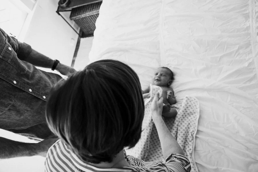 Meeting Baby Loden // The Schaefer Family- Kandis Marino Photography©