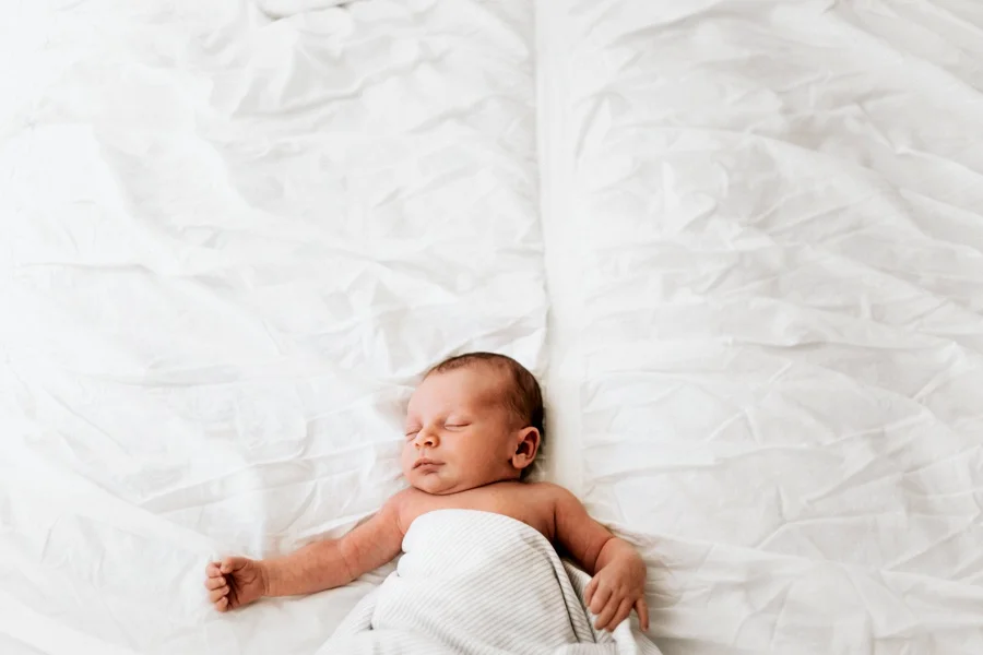 Meeting Baby Loden // The Schaefer Family- Kandis Marino Photography©