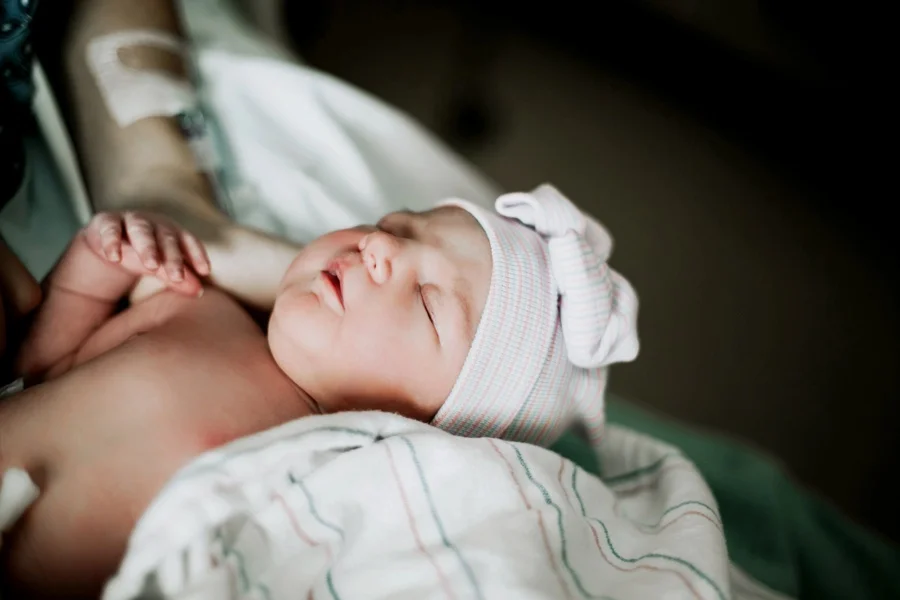 Meeting Ainsley // The Dayton's Hospital Story-Kandis Marino Photography©
