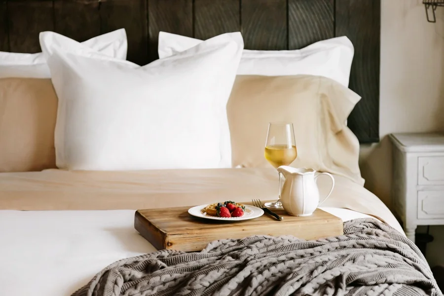 Boll & Branch Bedding // New Dune Color Sheet- Kandis Marino Photography©