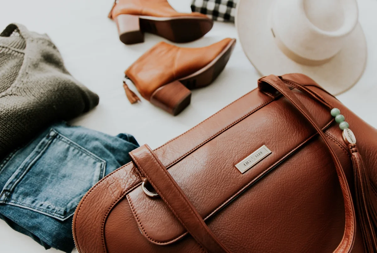 Kandis_Marino_Photography_Lifestyle_Lily_Jade_Mom_Blogger_Diaper_Bag_Weekender_Bag_0011.jpg