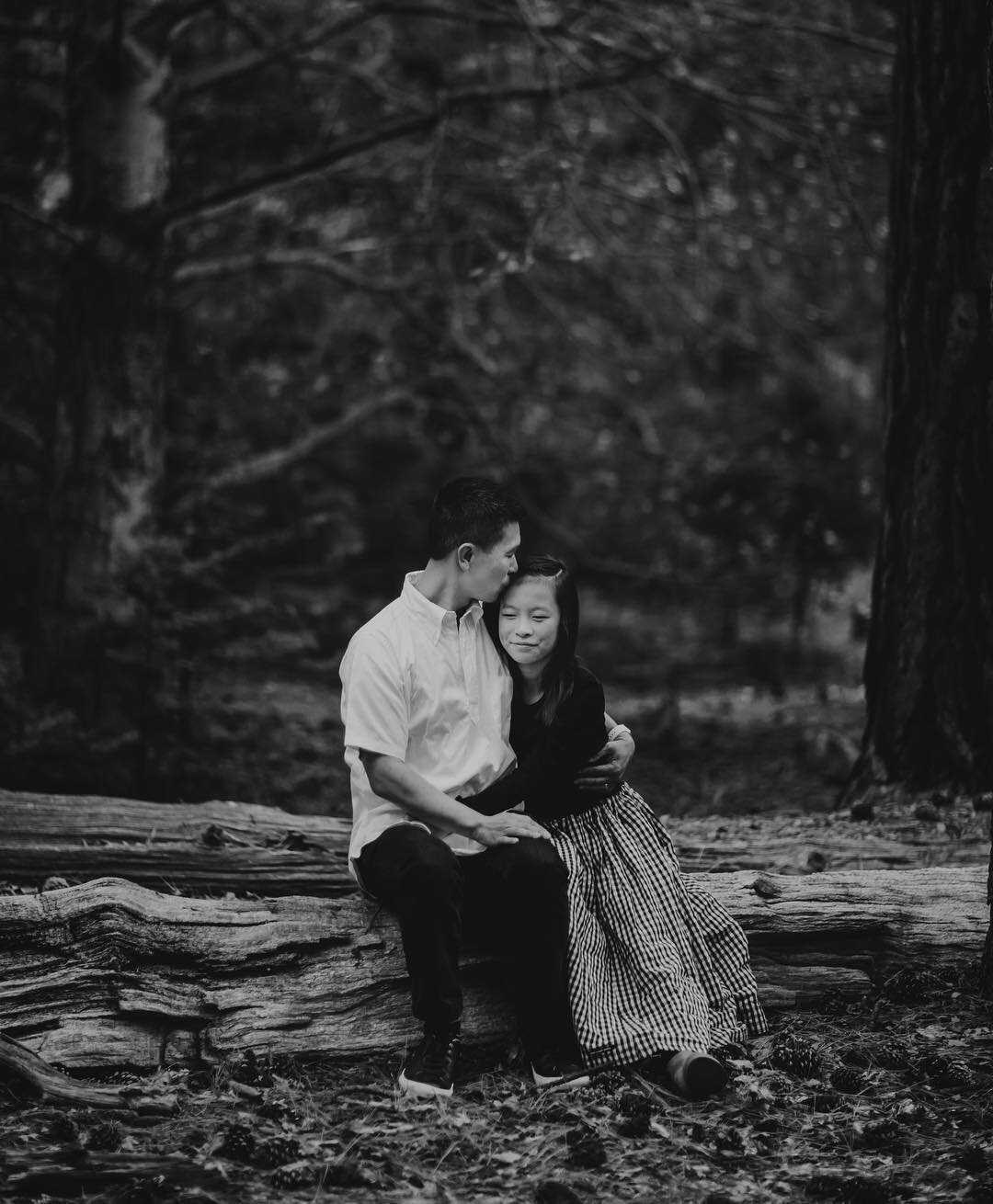 A dad and his daughter 🖤 &bull;
&bull;
&bull;
&bull;
&bull;
&bull;
&bull;
&bull;
&bull;
#kandismarinophotography #thatpnwlife #letsgosomewhere #thehappynow #livethelittlethings #liveauthentic #livefolk #peoplescreatives #socality #postitfortheaesthe