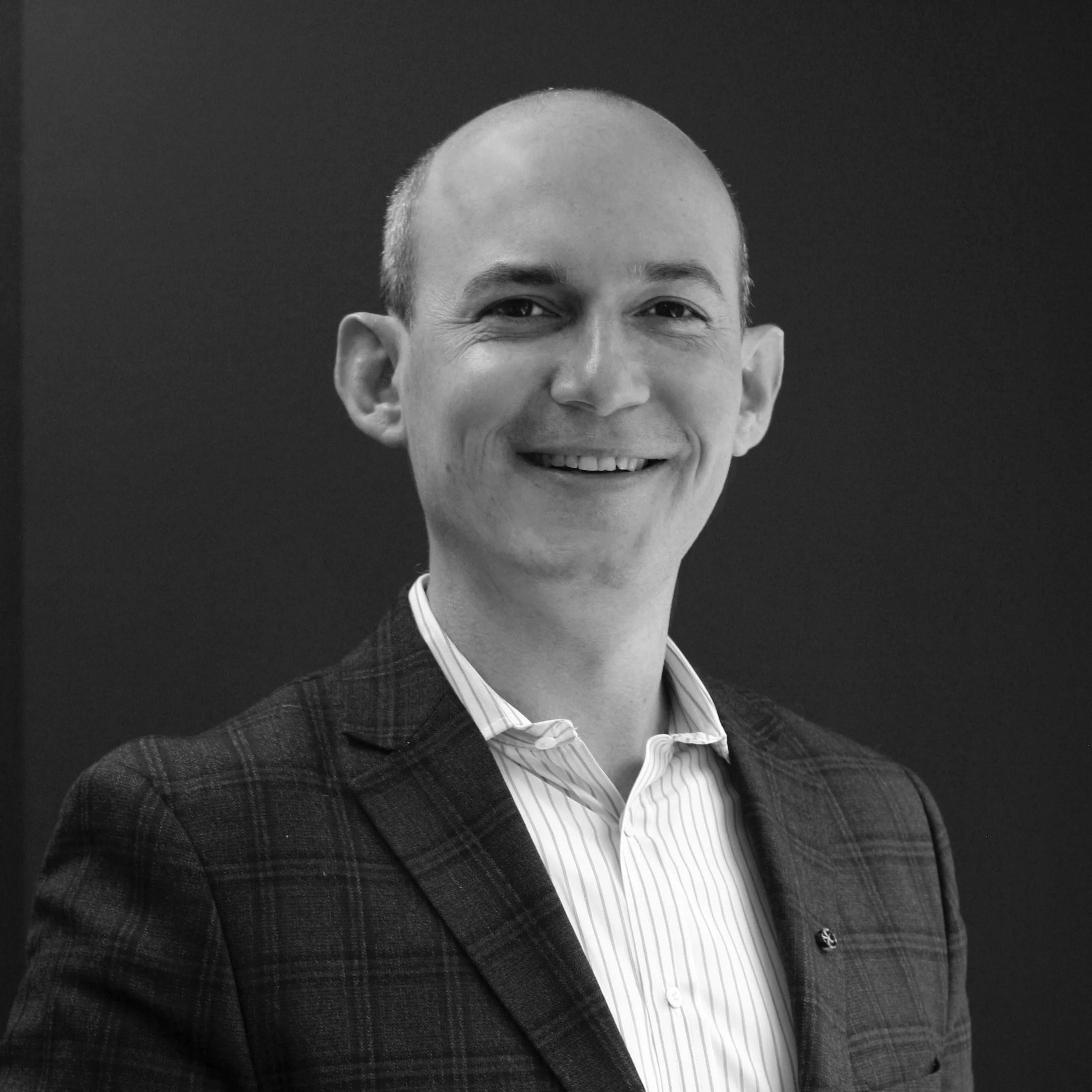 Everett Katzen, President When he’s not creating Lego masterpieces with his children, Everett can be found creating the next best thing to help his company grow and thrive. Email me