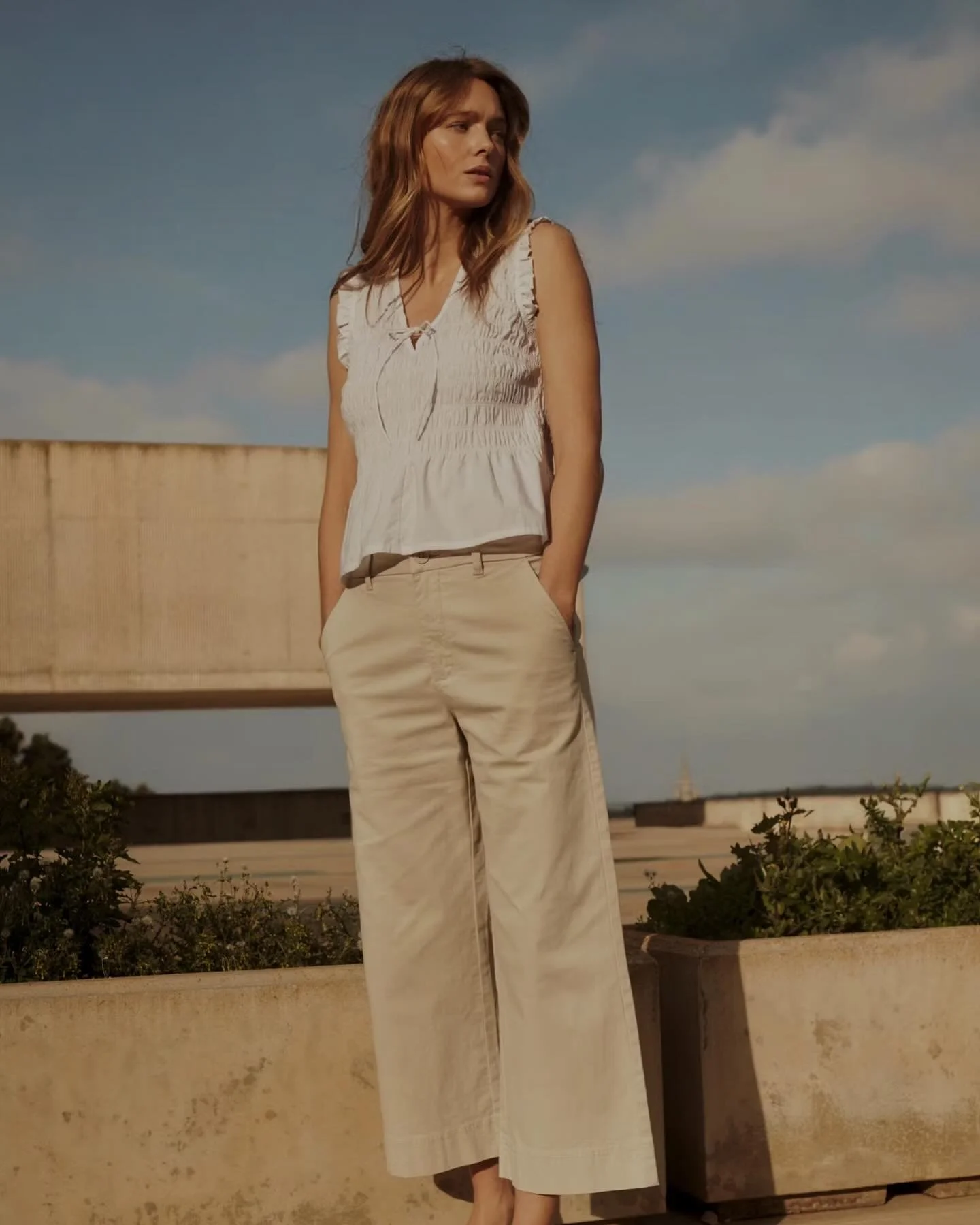 Friday in the shoppe and are here 10-5 today! 
Lots of great cotton and linen pieces to add to your summer wardrobe! These cropped cotton chinos are chefs kiss for summer travel&hellip;.
