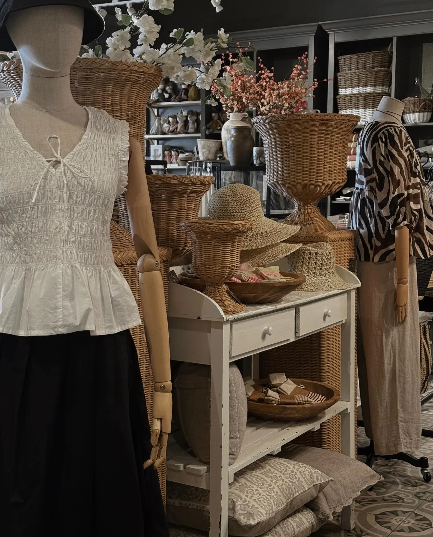 Saturday sun&hellip;. We are in the shoppe today 10-4! Loads of new displays to check out!