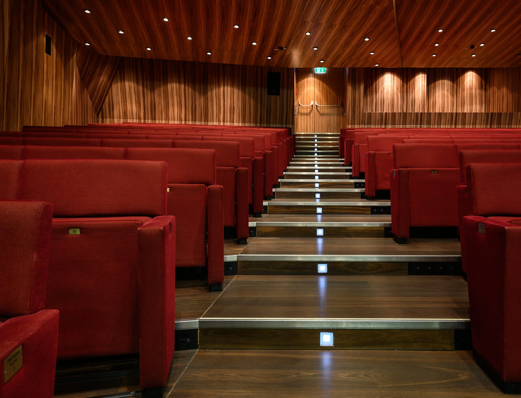Architekturfotografie-Fotograf-Schubert Photography-Muth-Konzertsaal-Architekturfotograf-Österreich