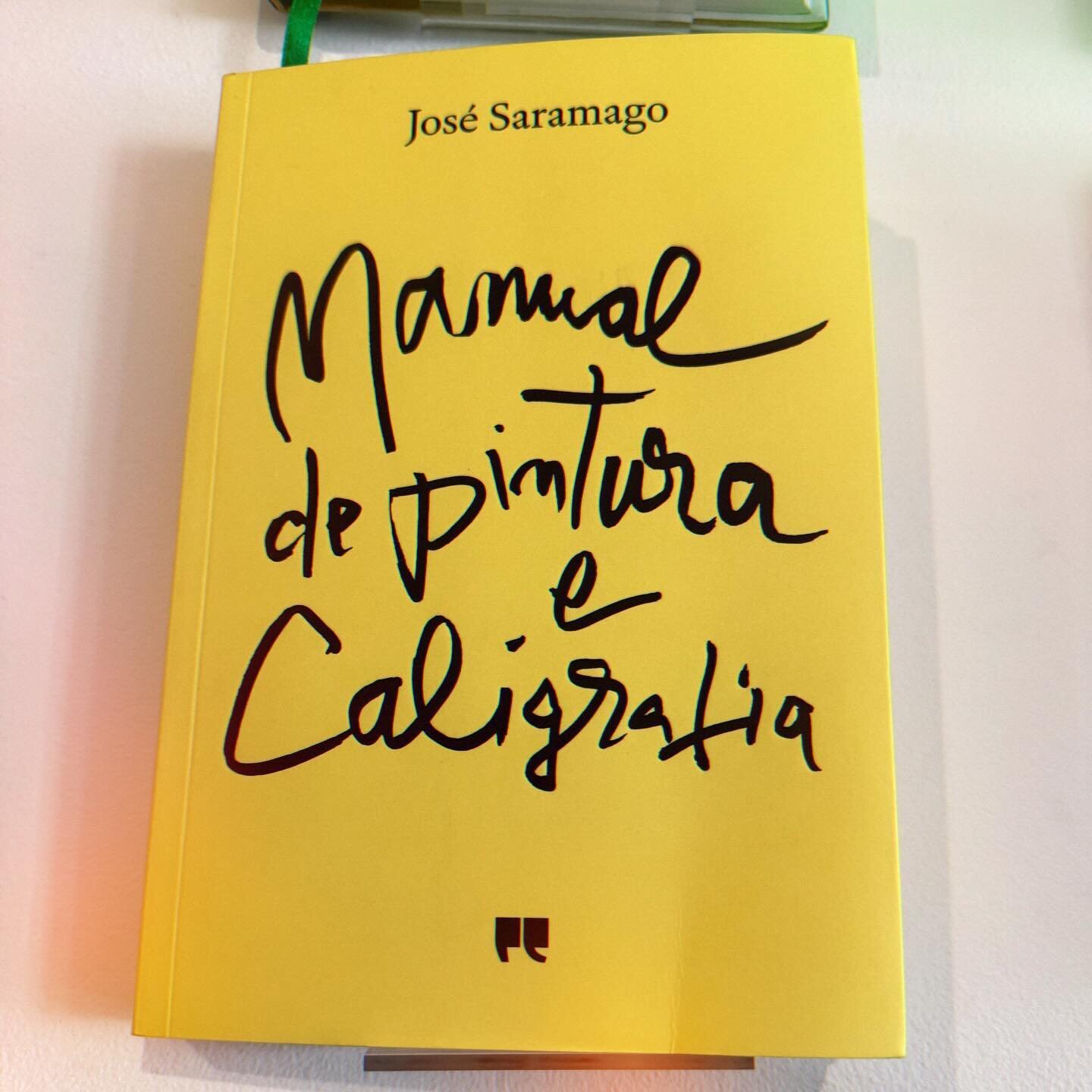 Cool loose lettering on the cover of this version of Saramago&rsquo;s first novel. #saramago #modernlettering #lisbon #jos&eacute;saramagofoundation #casadosbicos