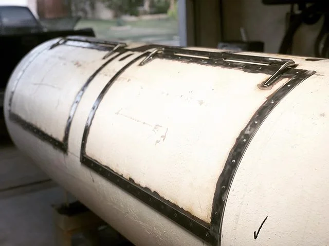 Up close and personal with some door trim. #texasbbq #barbecue #txbbq #elcucarachosmokers #bbq #texas #offsetsmoker #stickburner #ftworthtx #saginawtx #dallastx #dfw #dfwbbq #pitbuilder #texasmade #builtintexas #qualitycraftsmanship #pit #smoker #500 #5hunnit #dfwpitbuilder #texasbarbecue #centraltexasbbq #builtelcucarachotough