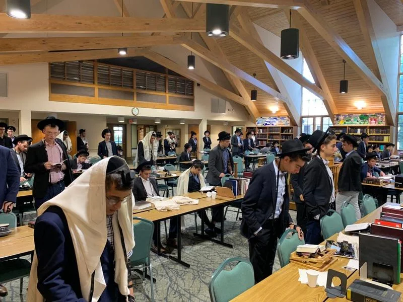 Welcoming our Bais Medrash and new Freshman class to the Yeshiva