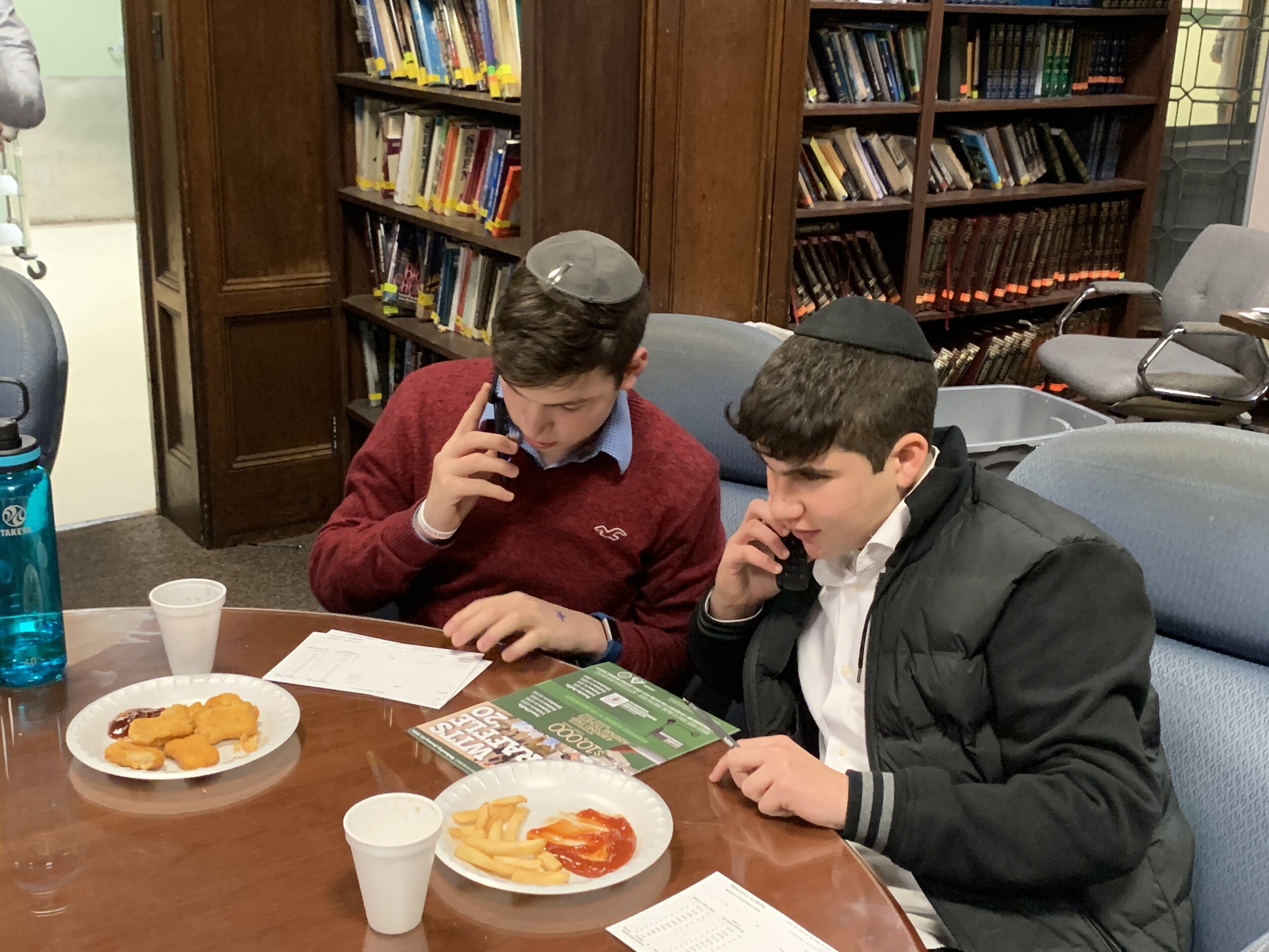 Thank you to all the talmidim who work so hard selling raffle tickets. 