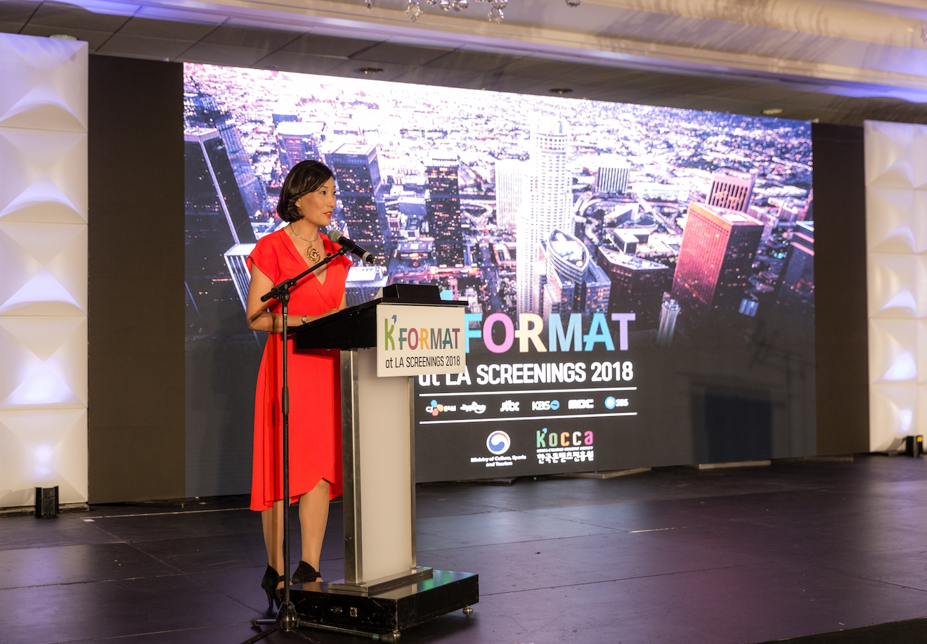 esther-chae-strategic-collaboration-between-korean-organizations-speaking-coach-esther-chae-strategic-collaboration-between-korean-organizations-speaking-coach-2018_la_screening_1046.jpg