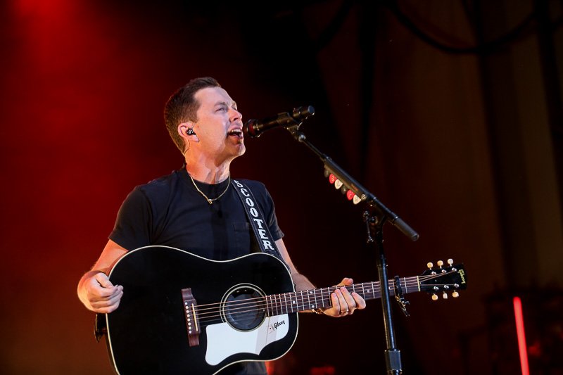 Scotty McCreery w/ Jackson Dean + John Morgan