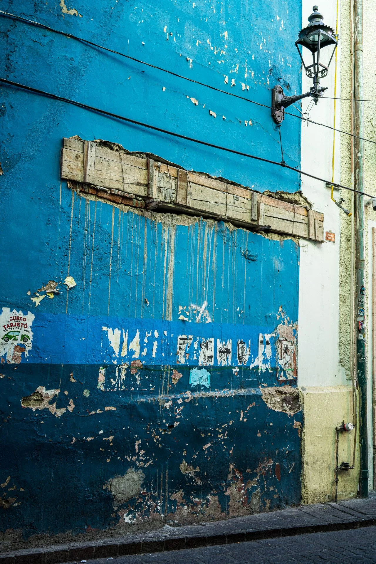 blue wall / 시간의 나열 ,  Guanajuato, Mexico 2019