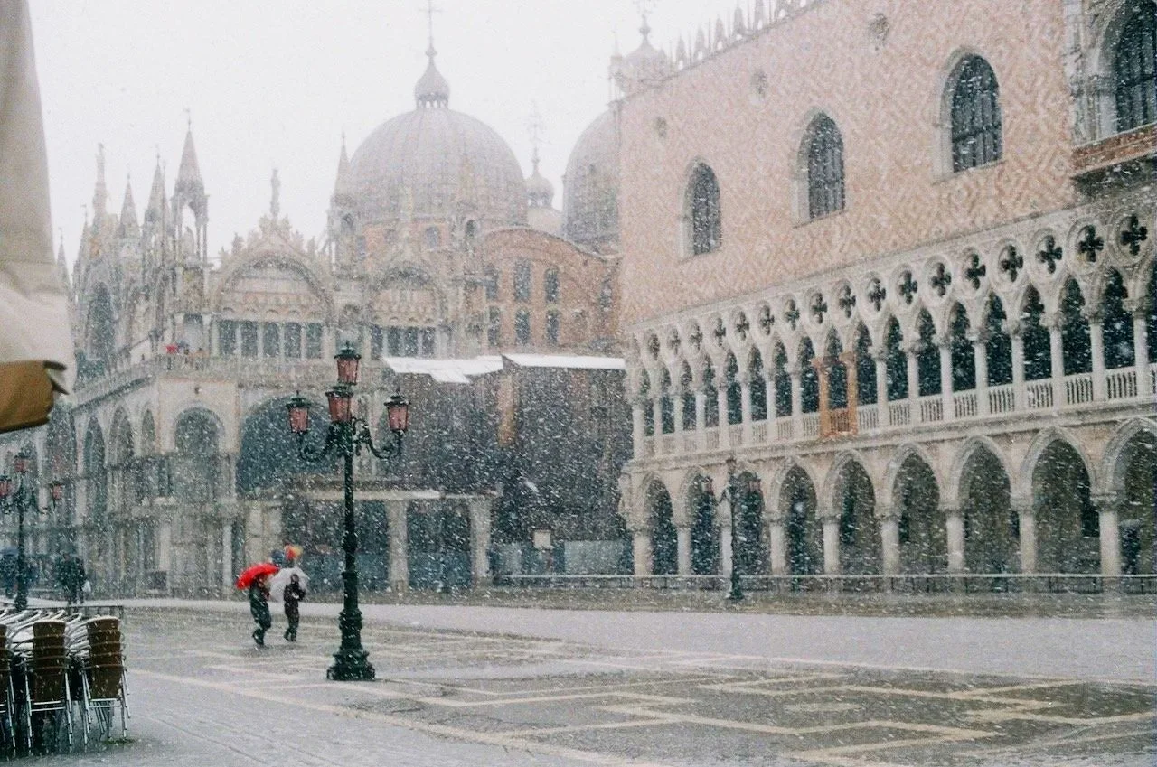 snowy days /  Piazza San Marco, Venice 2001