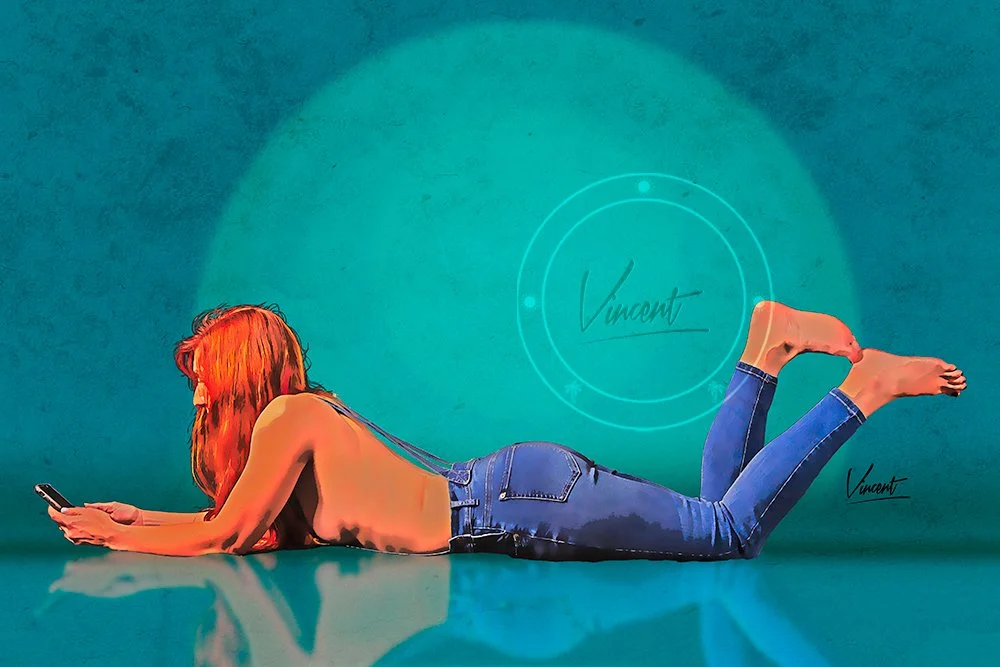 VincentZ_2025_Orlando_Pinup_Cell&Jeans_8449_V1_SM.jpg