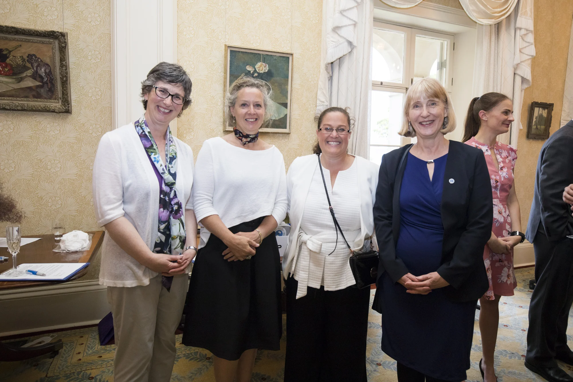 Carol Daicic, from Corrs, Chambers and Westgarth Lawyers and Australian Antarctic Division Chief Scientist Dr Gwen Fenton with Alison Johannes and Jacqui Allan from the Australian Antarctic Division