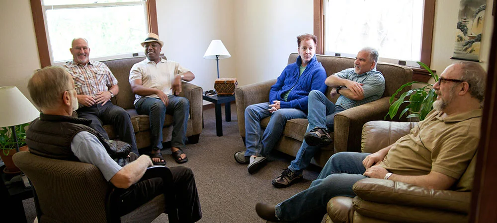 mensgroup-slider.jpg