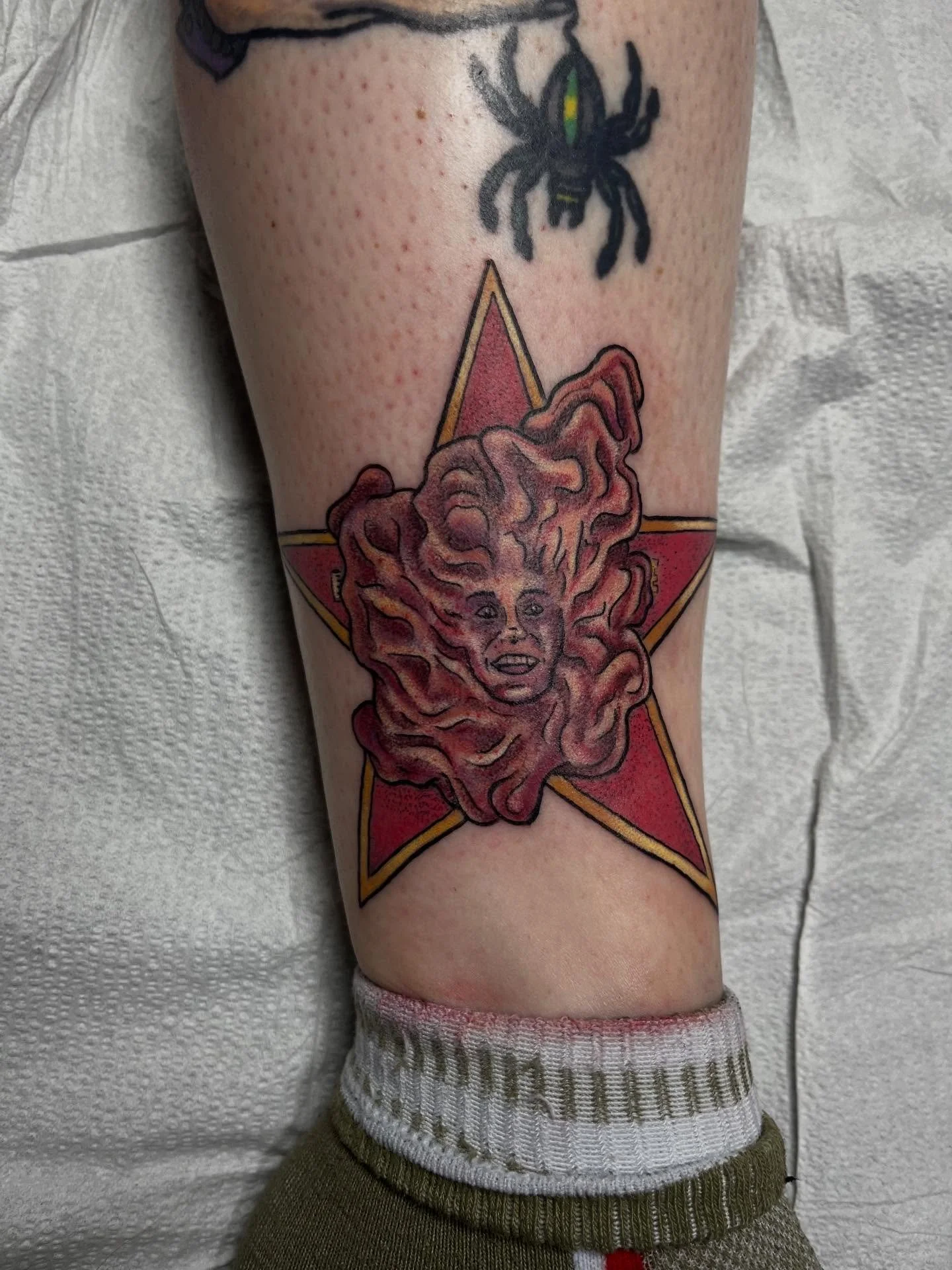 Elisabeth Sparkle is a star 💫 
Absolutely loved being able to tattoo this image from The Substance. One of my more recent favorite horror movies that I could watch over and over again. If I could manifest one thing for 2026 it&rsquo;s more horror ta