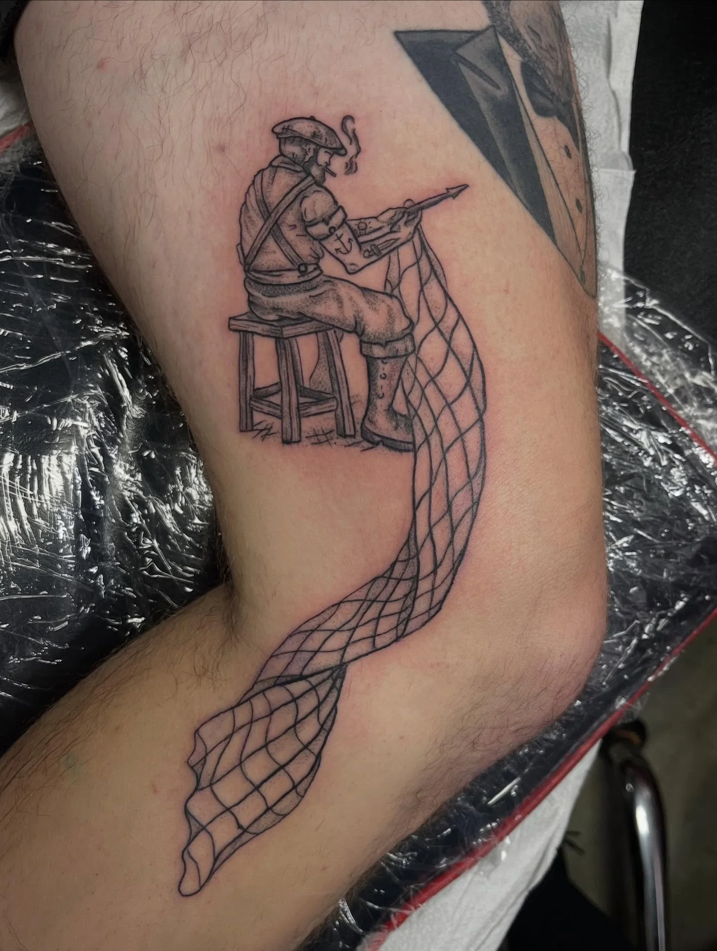 🐟 🌊  This was a cool one from last year!
Booking link in my bio 📖 
-
-
-
#blackandgrey #fisherman #fishermantattoo #blackandgreytattoo #tattoo #buffalony #buffalotattooshop #buffalotattooartist #booksopen #tattoodesign #illustrativetattoo #buffalo