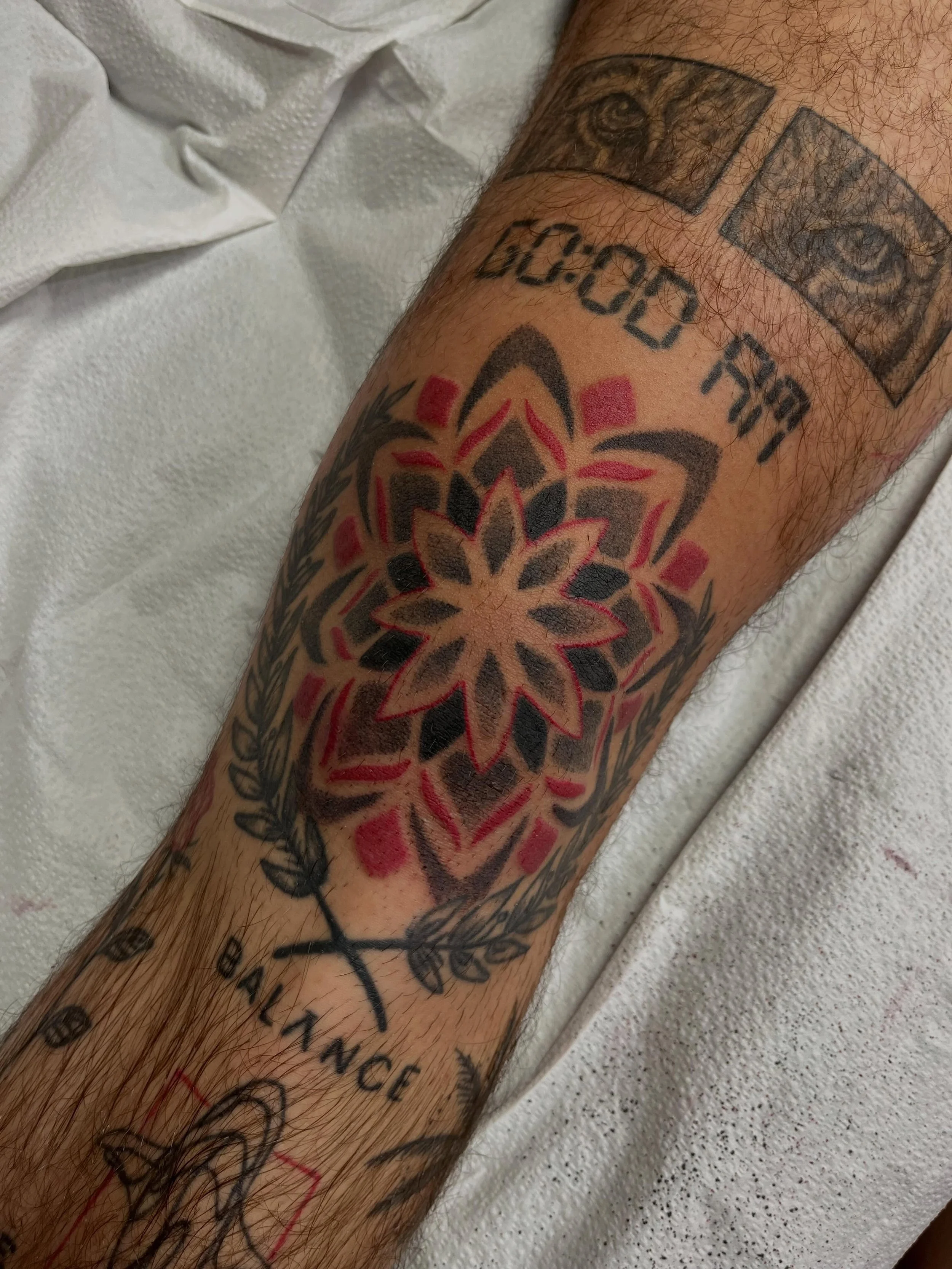 Knee tattoos will make you 1000% tougher 😤
Everything else is healed and settled. 
Booking July &amp; August, link in my bio. ☀️
-
-
-
#buffalotattooartist #mandalatattoo #buffalony #716 #kneetattoo