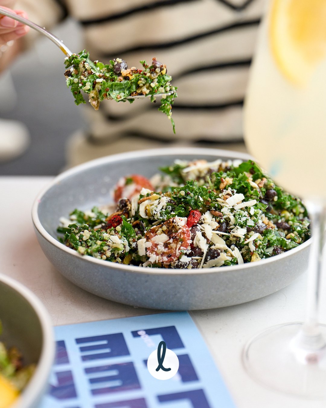California, here we cooooome. 🌴⁠
⁠
Our California Superfood Salad just hits different. Featuring quinoa, shredded kale, puffed wild rice, charred corn, turtle beans, cherry tomatoes, jalape&ntilde;os, goji berries, ricotta salata and spicy dressing,