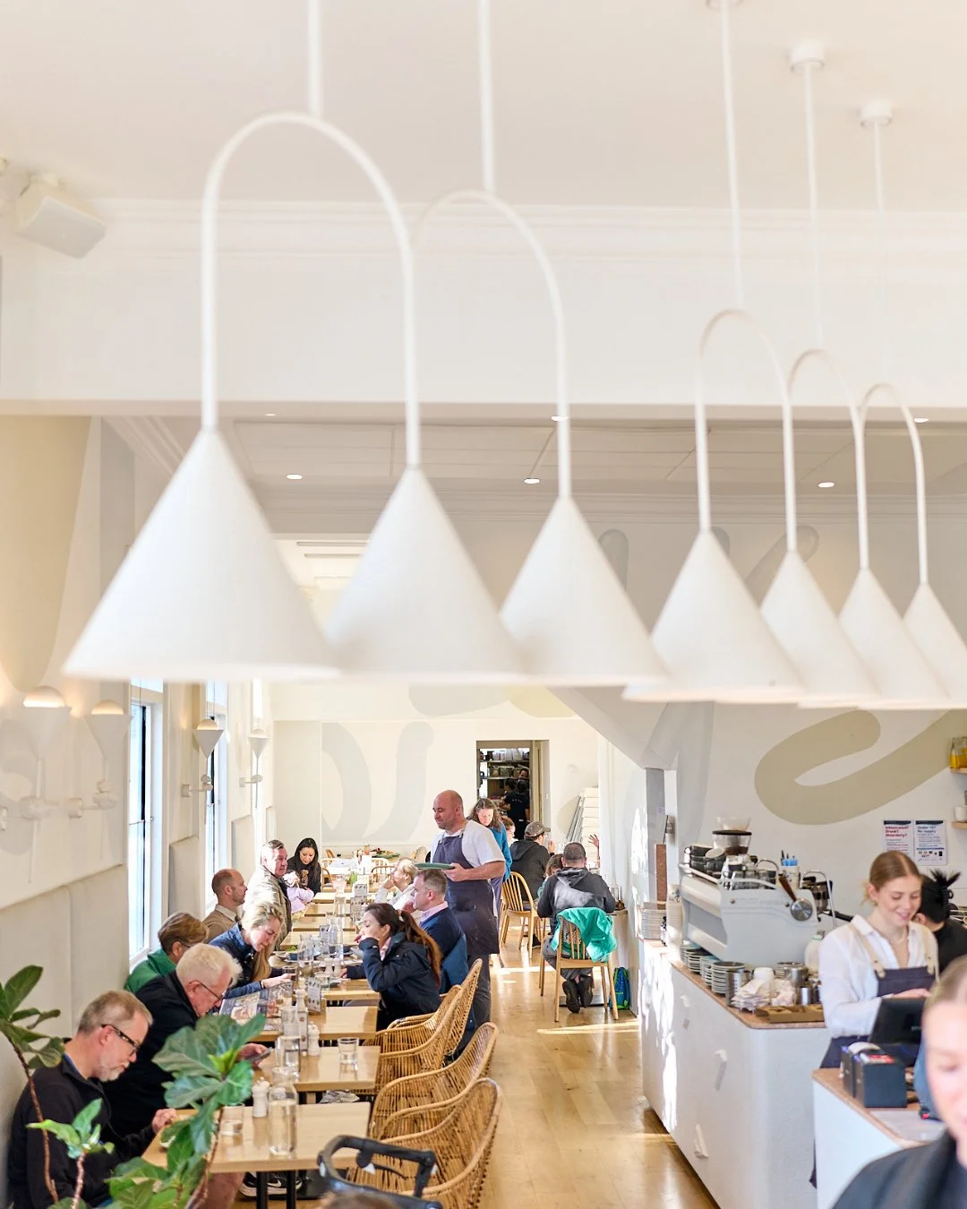 Friends reunion? Morning WIP? Birthday brunch? 🎂 We take bookings over 5 at Lenny, every day of the week (excluding public holidays).⁠
⁠
Head online to book your table 🔗