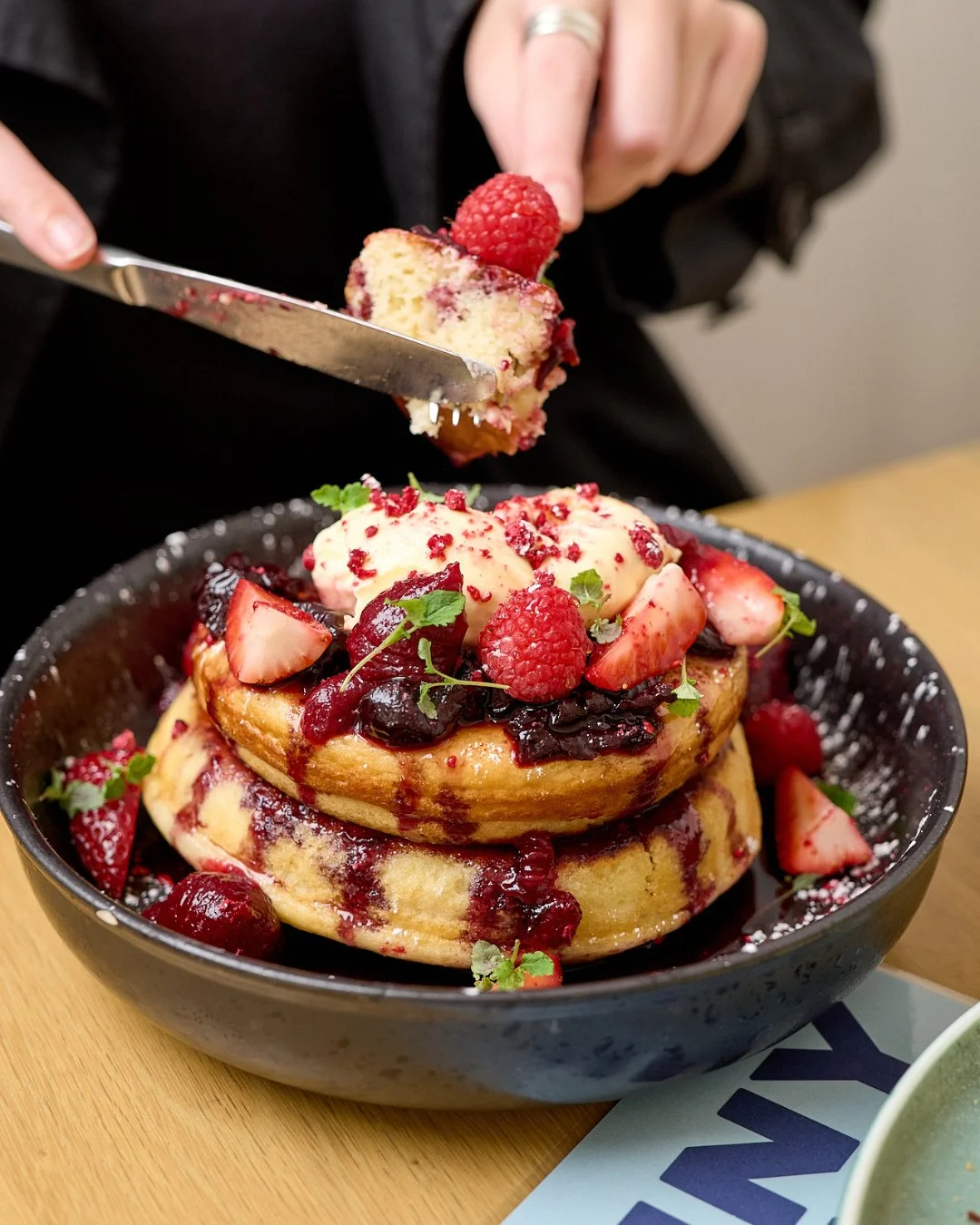 Nothing&rsquo;s hotter than our Buttermilk Hotcakes 📸 Featuring cherry compote, vanilla mascarpone, sour cherry puree, fresh strawberries and rosewater-infused maple syrup &ndash; would be rude not to. 🍓🍒🥞
