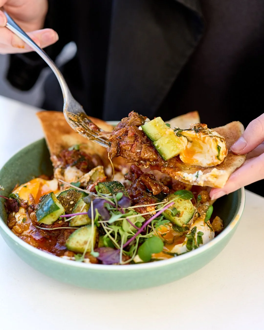 🍆 MOROCCAN SPICED EGGPLANT 🍆⁠
⁠
Eggplant, but make it spicy, crunchy, and totally irresistible. Za&rsquo;atar pita&rsquo;s just here for the ride. 😉⁠
⁠
Grab a plate &ndash; we&rsquo;re here 'til 3:30ish.