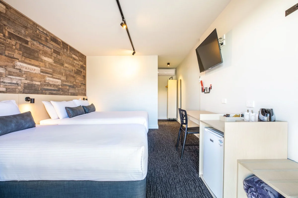 Accommodation in Laverton, VIC (9).jpg