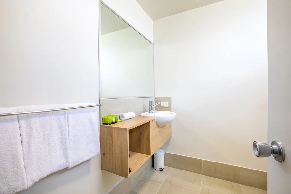 Accommodation in Laverton, VIC (11).jpg