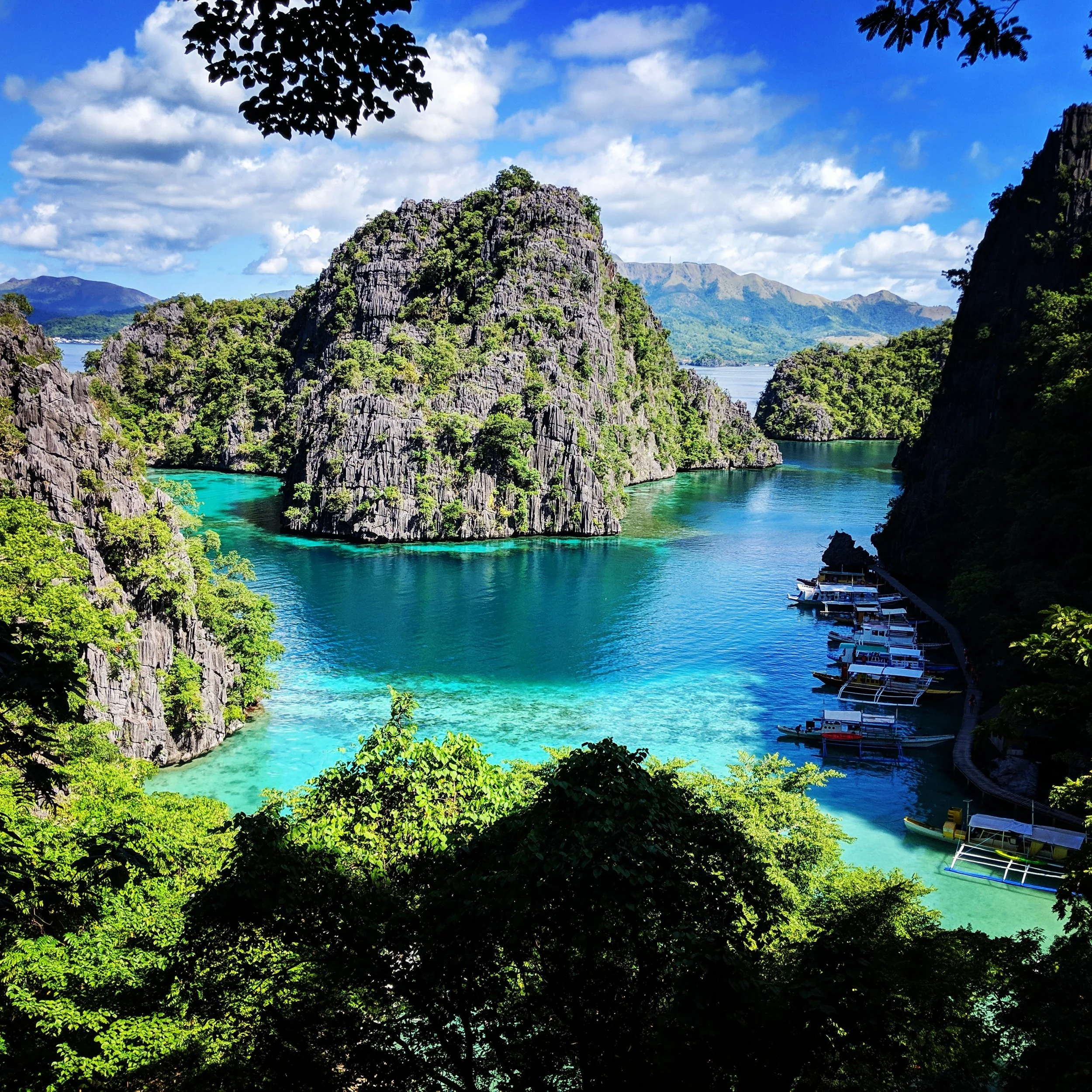 6 Amazing Reasons to Move Abroad - My Life in the Philippines 