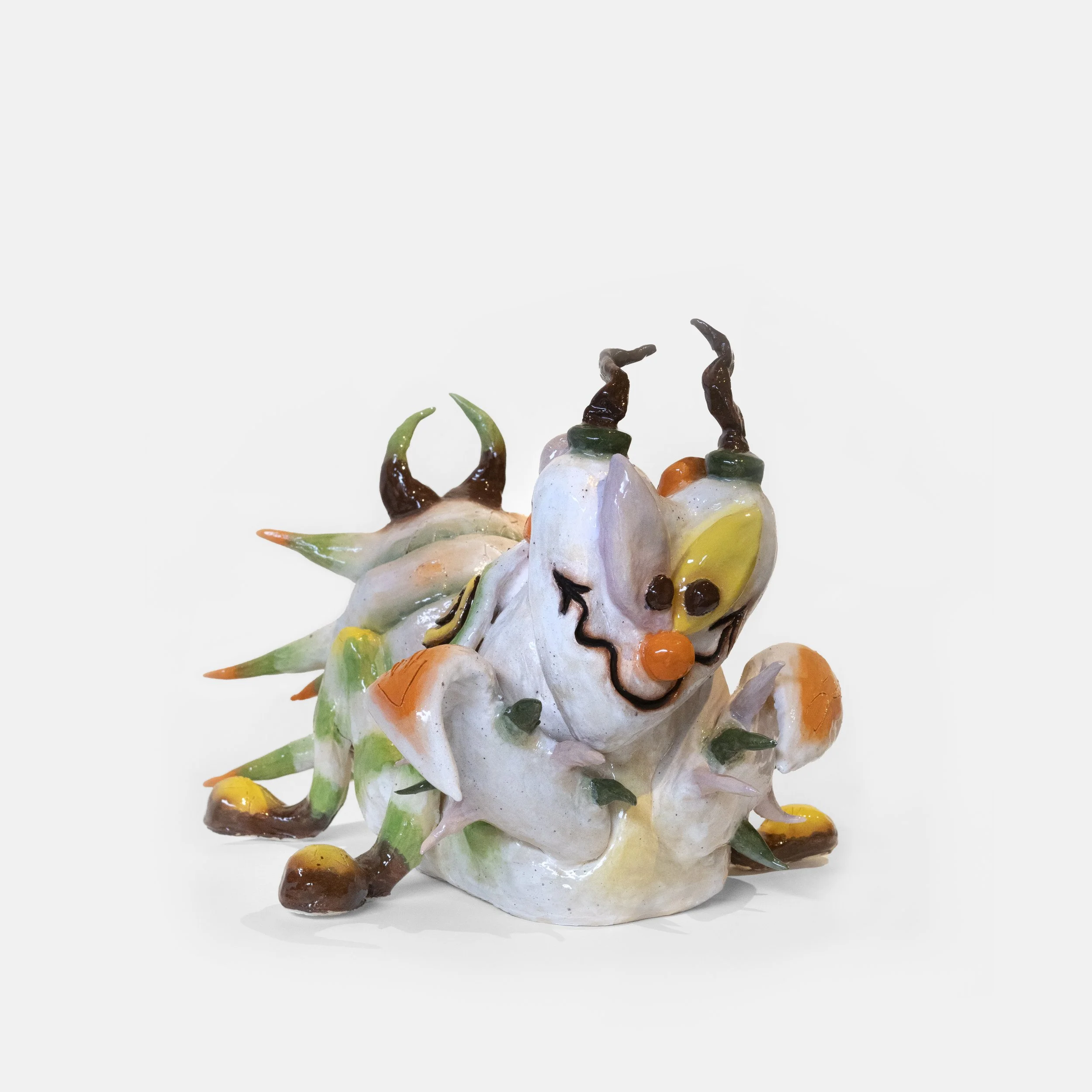 Mimi Libro-Ceramic_mantis.jpg