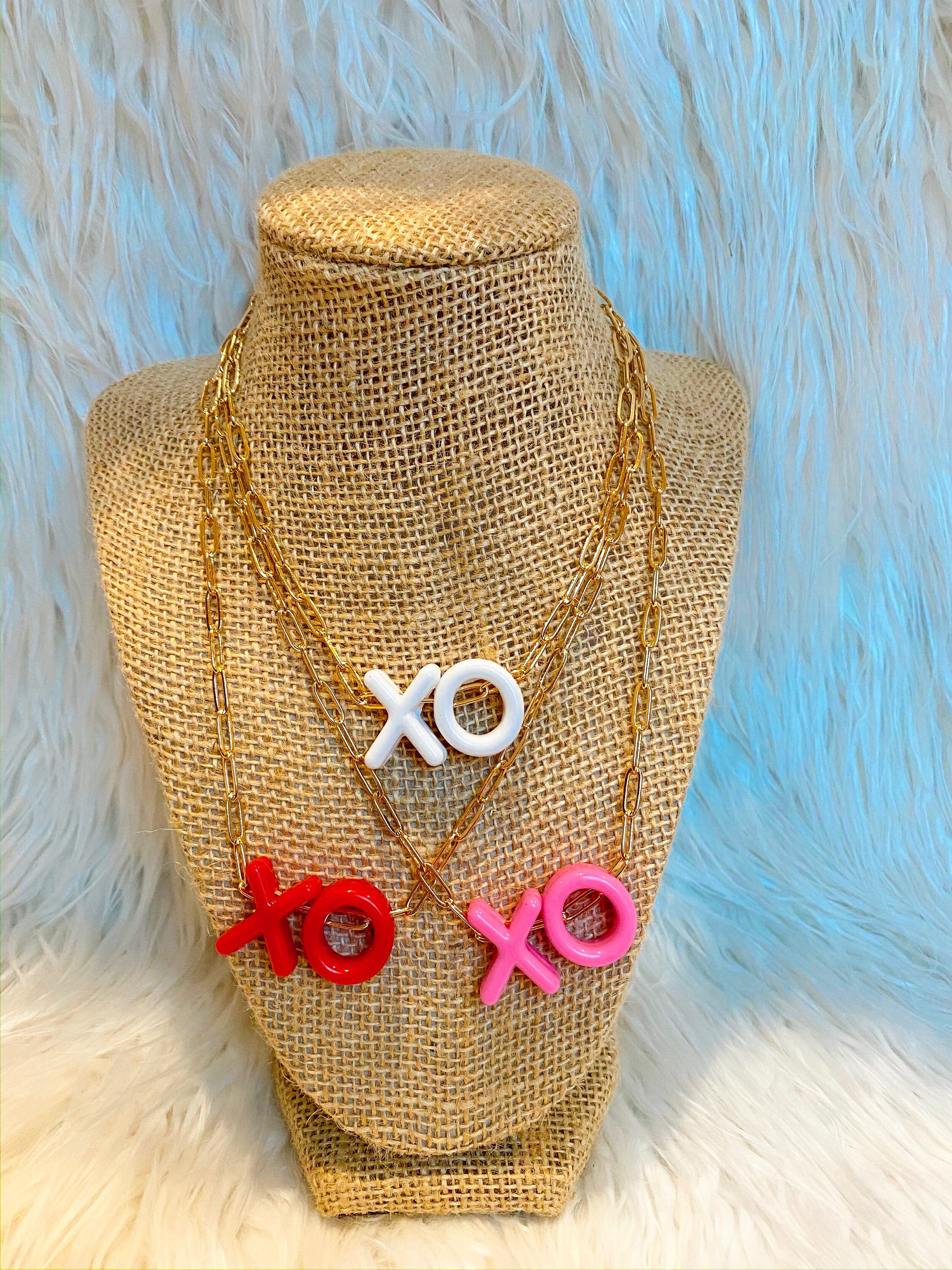 XO Necklace