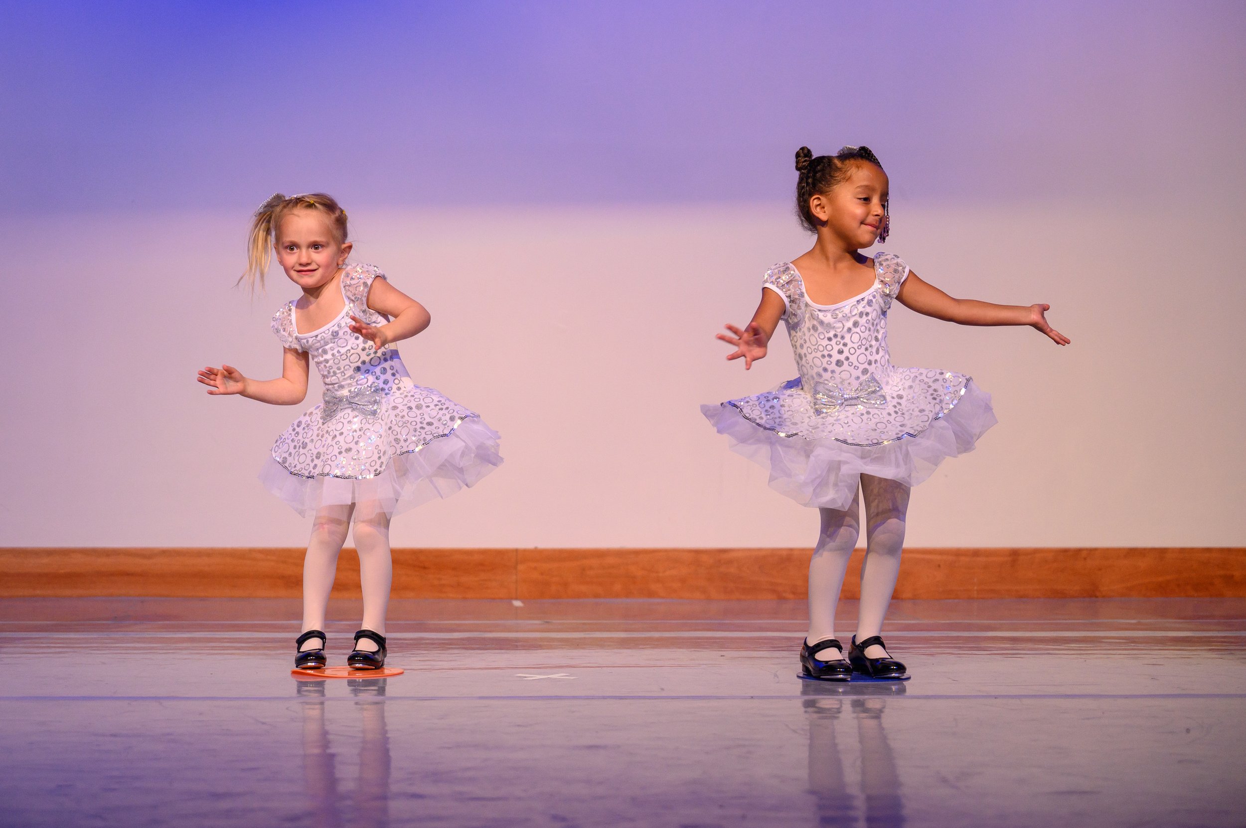 Pre Jazz & Tap - 3 to 5 years - dance - class - twisting in white.jpg