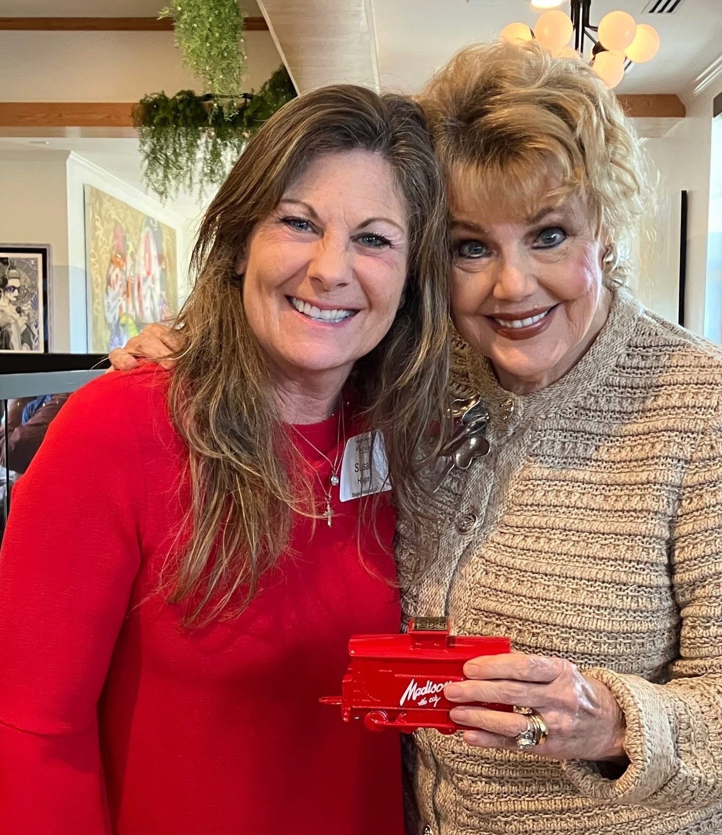 Susan had a wonderful time celebrating the first anniversary of the Madison the City Business Network and sitting with Alfa Insurance - Christina Woods (one of our precious advertisers. Check out her ad in Stages). @madisonthecity @mtcbusinessnetwork