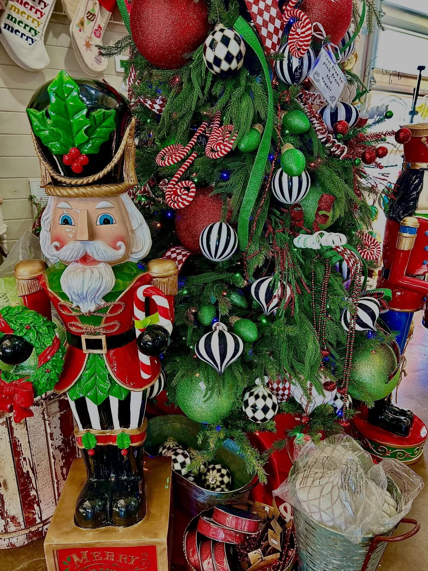 Rivers Market - Richland's December calendar of events....with their schedule of discounts on Christmas merchandise.  @rivers_market_ 

Stages Mississippi 

#stagesms