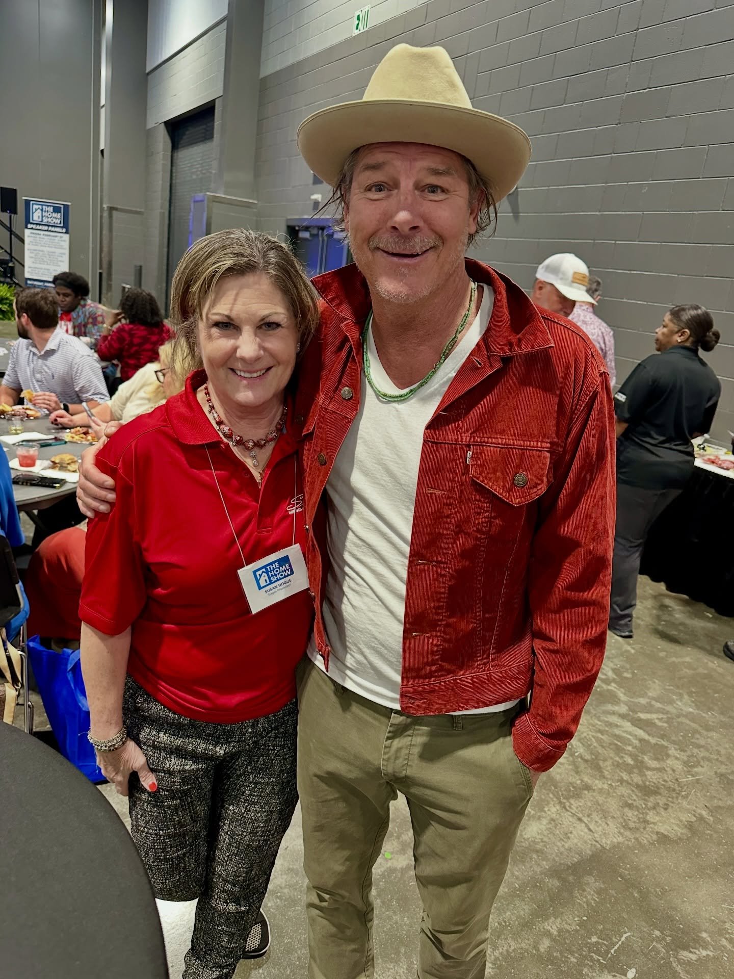 What a fun night with Ty Pennington at The Home Show Jackson tonight! @thetypennington  @homeshowjacksonms 

So great visiting with everyone and celebrating all things home, design, and inspiration. 

Be sure to stop by and see us tomorrow (Saturday)