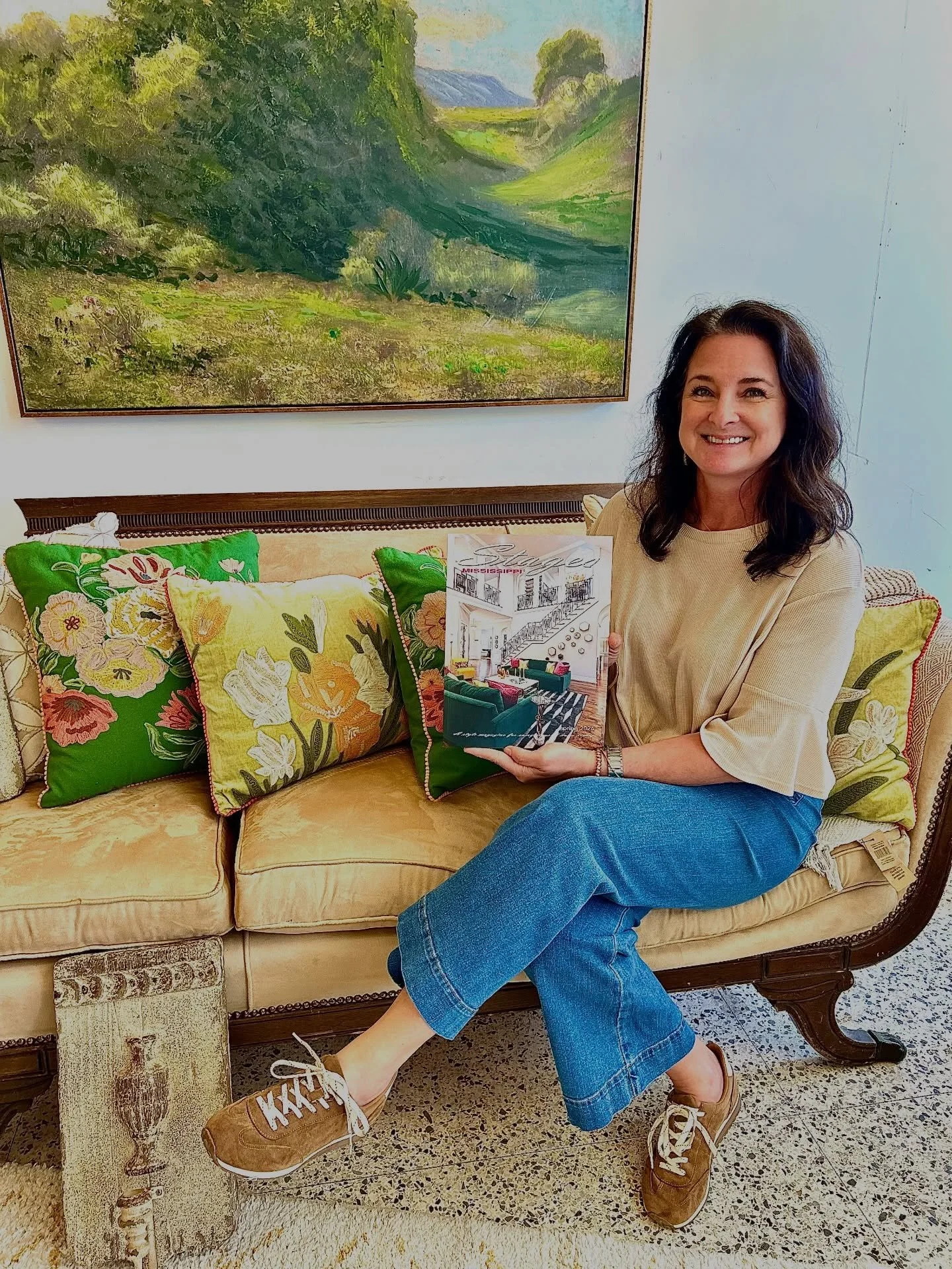 Right in the heart of downtown, Allred's On The Square is the perfect place to find something special, and visit with Alexis Day!  She's got the Stages Spring 2026 issue, too! 
@allredsquare 

This charming gift shop offers an inviting space for frie