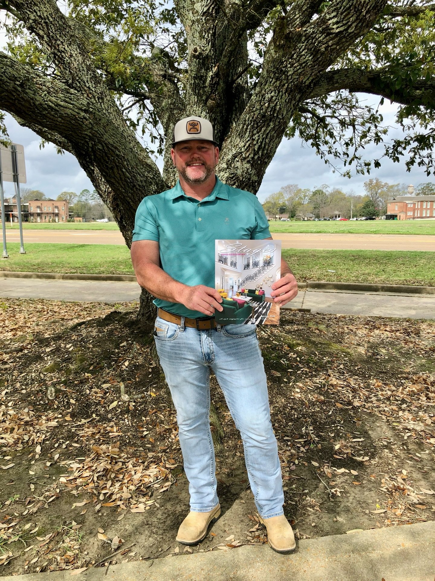 Upgrade your home with comfort, style, and functionality with Magnolia Shades by Ivey Construction! ☀️🏡

Your one-stop shop for retractable screens and expert installation, Magnolia Shades helps you enjoy the outdoors&mdash;without the bugs and heat