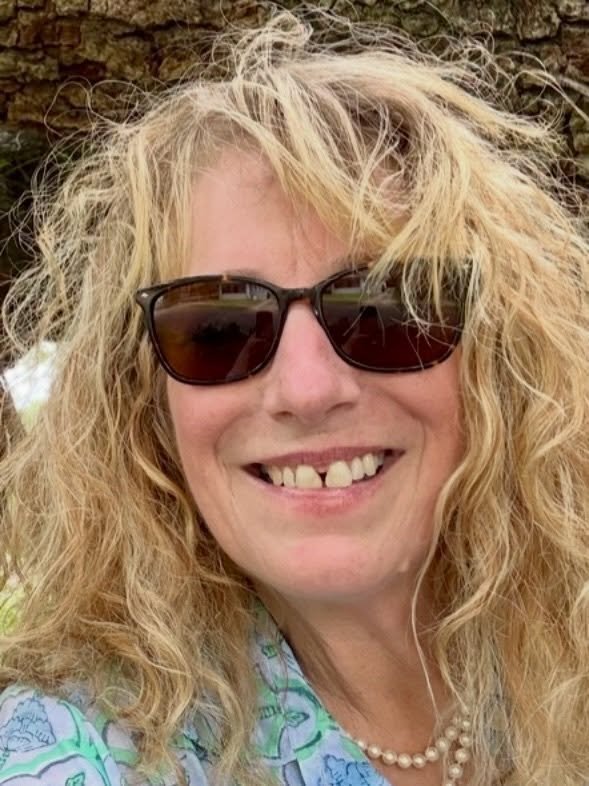 Meet Lisa Stutzman Graves... 

Since joining Stages Mississippi in Spring 2021, Lisa has brought years of advertising experience and a true passion for creativity to our team. She has a gift for pairing the perfect message with a compelling visual&md