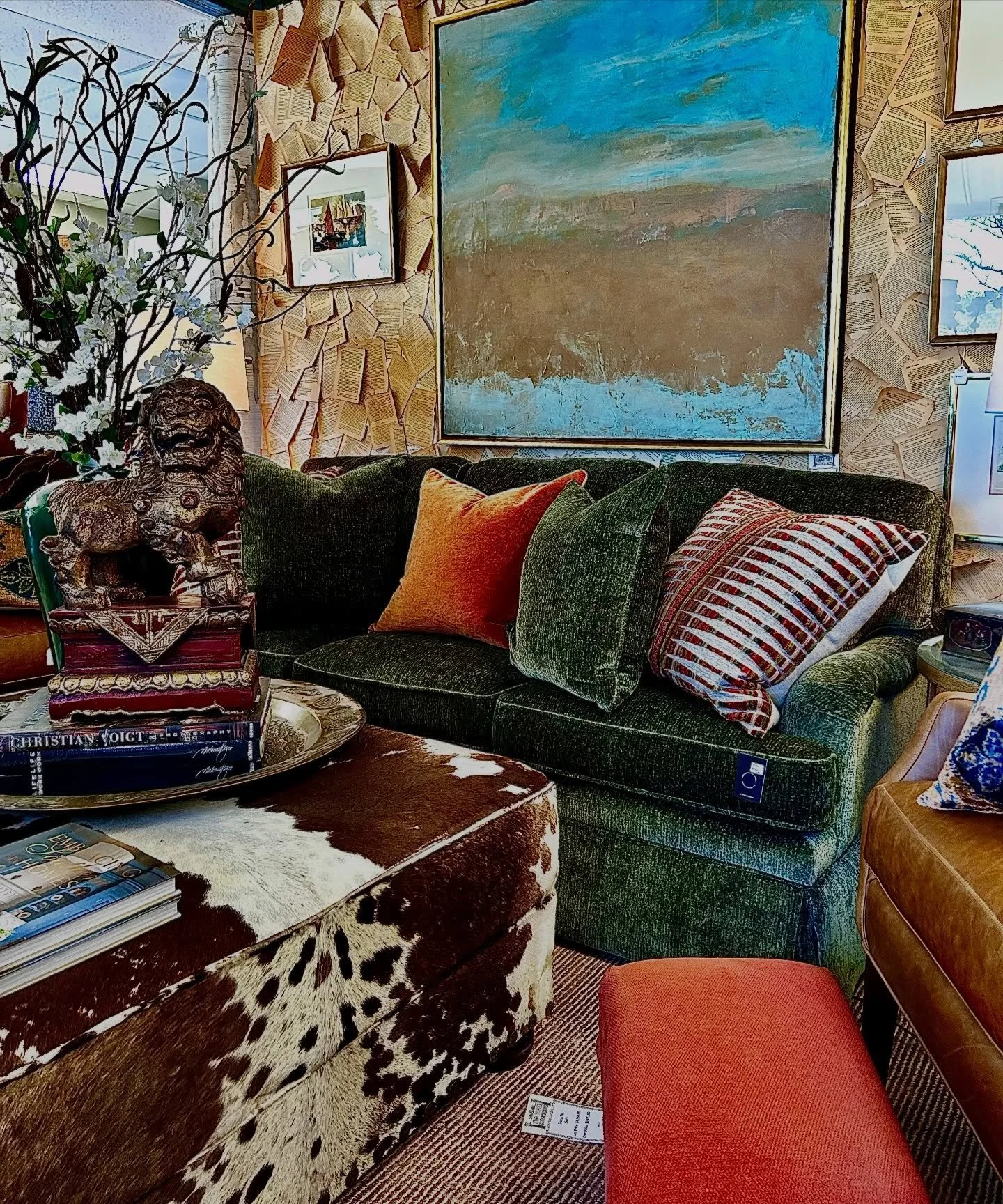 𝑾𝒉𝒆𝒓𝒆 𝒔𝒕𝒚𝒍𝒆, 𝒕𝒆𝒙𝒕𝒖𝒓𝒆, 𝒂𝒏𝒅 𝒑𝒆𝒓𝒔𝒐𝒏𝒂𝒍𝒊𝒕𝒚 𝒄𝒐𝒎𝒆 𝒕𝒐𝒈𝒆𝒕𝒉𝒆𝒓. 

Step inside Swatches Fabric &amp; Design Inc. in Hattiesburg, Mississippi &mdash; where every corner is filled with inspiration for your home. From luxu