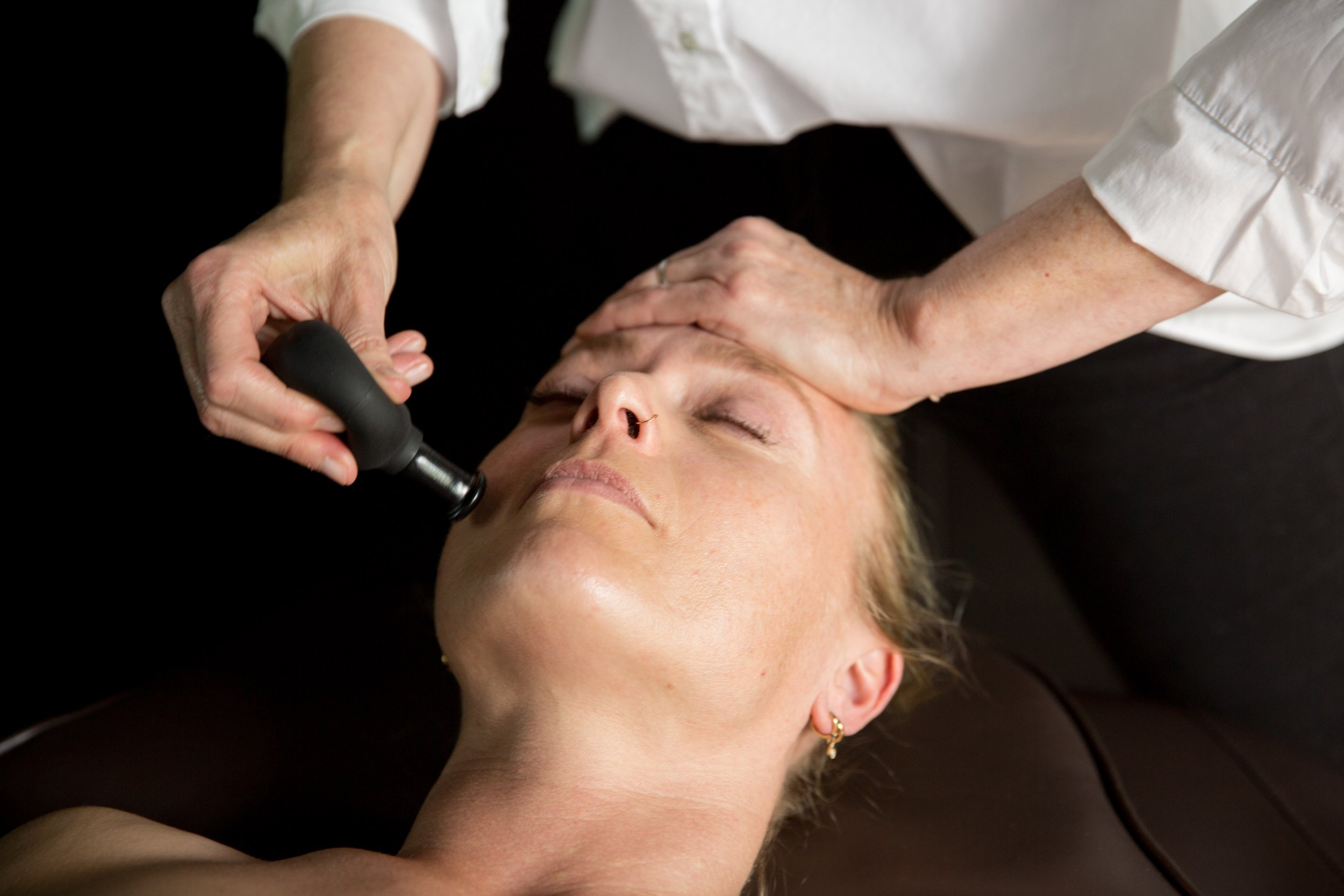 MO+ Tracy Limbrick Facial Cupping Bondi.jpg