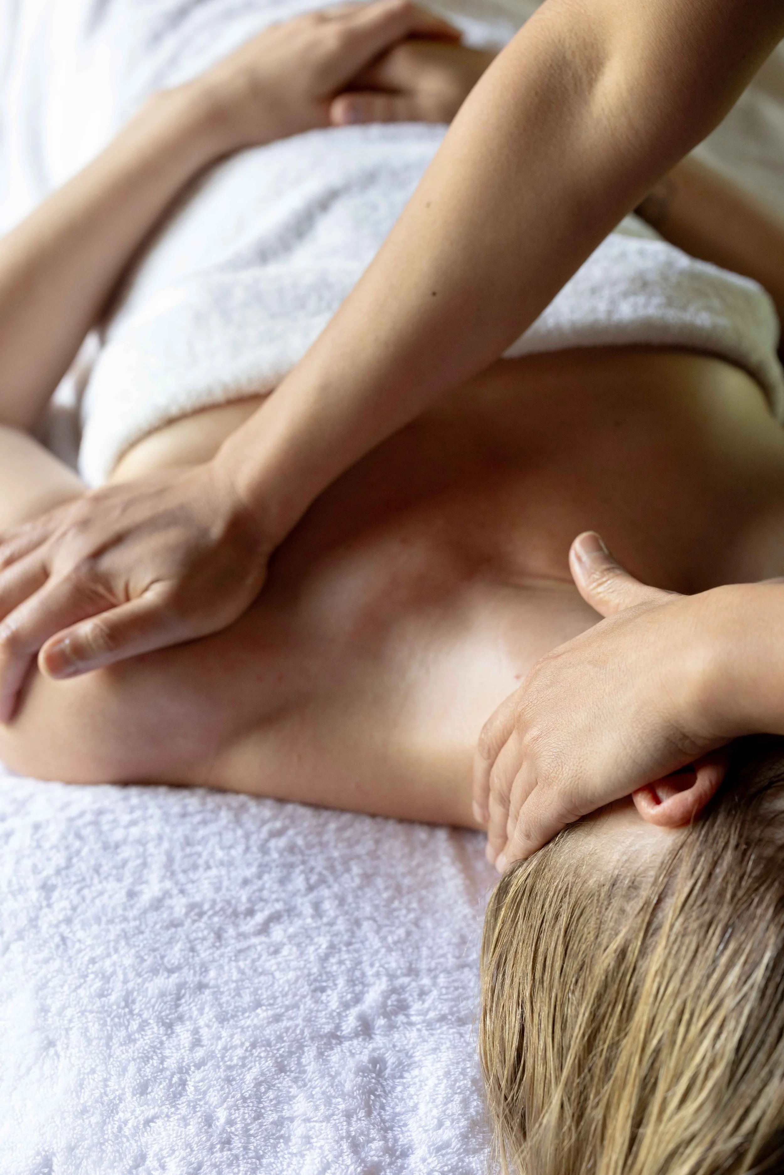 MO+ Massage Bondi Junction Neck Stretch.jpg