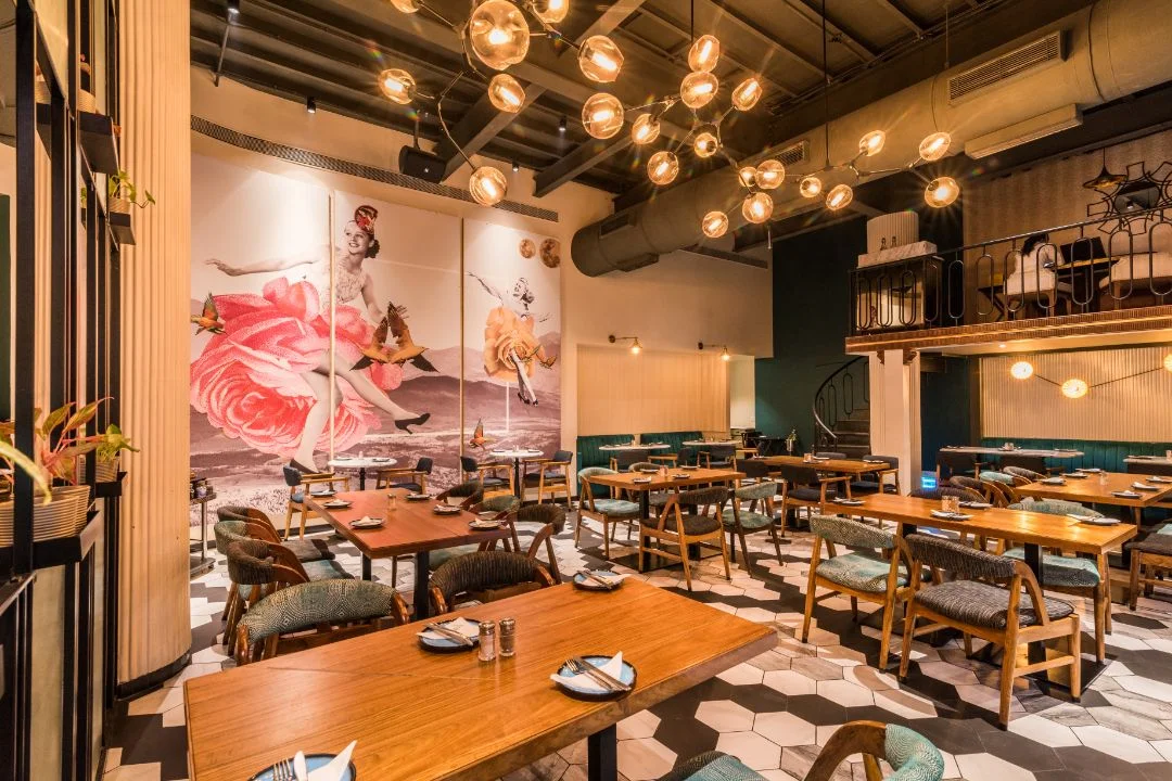 Canto-Cafe-&-Bar-Charni-Road-Mumbai-4 (1).jpg