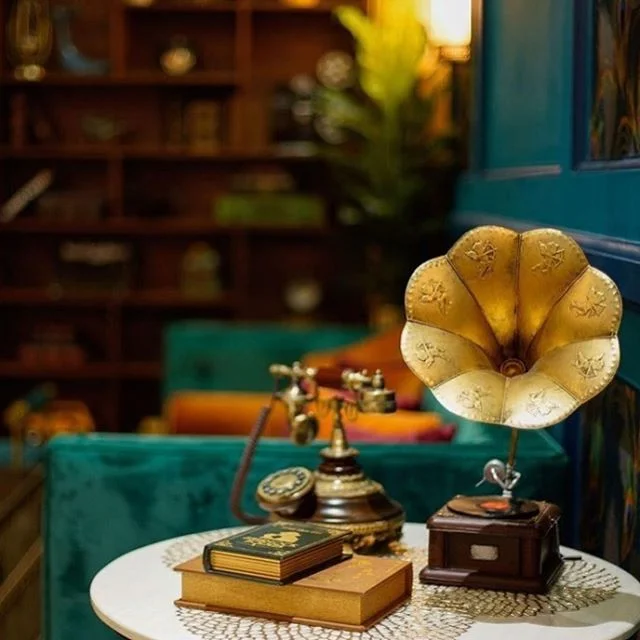 Hitchki, Dubai (now featured in @insideoutarabia) designed by @we_are_sk.id