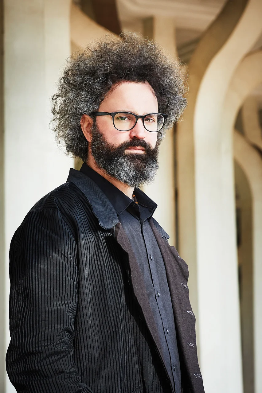 Simone_Cristicchi_PIANO AMERICANO_Photo Credit Ambra Vernuccio _ SANREMO_light.jpeg